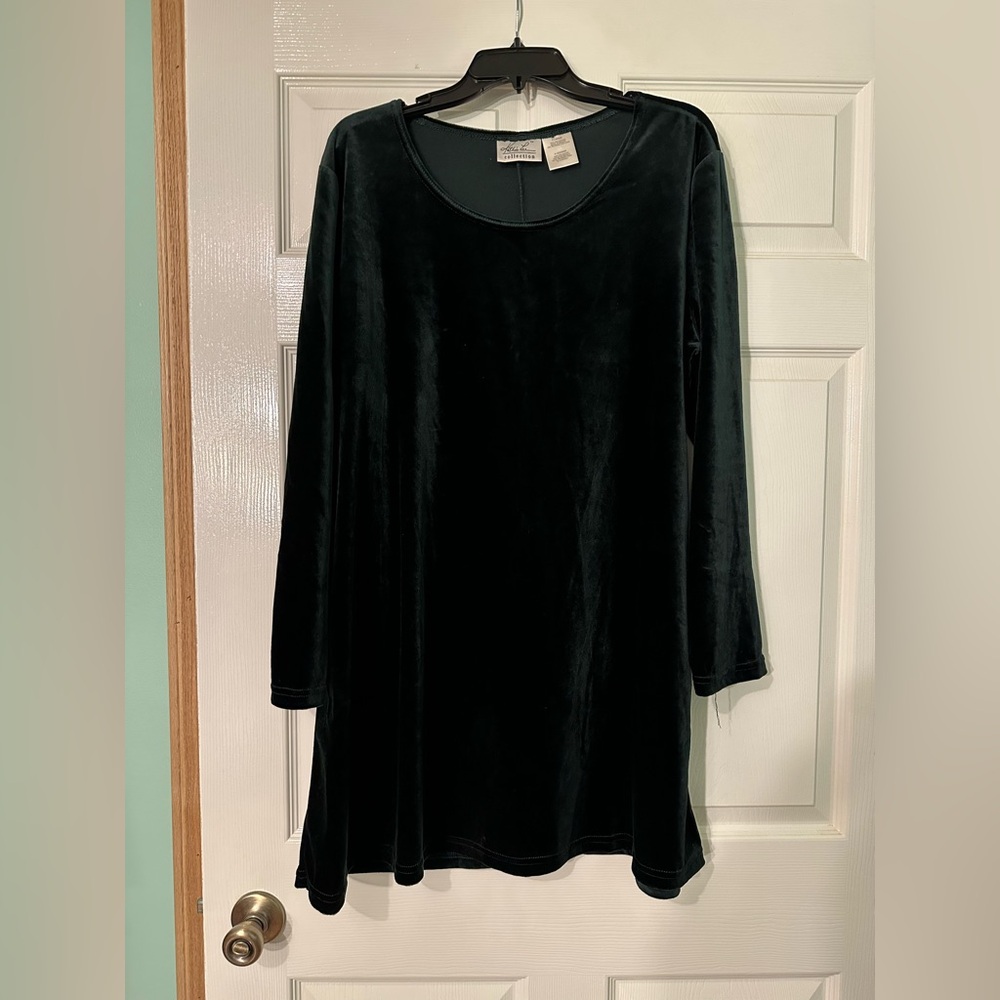 Kathie Lee Collection Dark Green Top